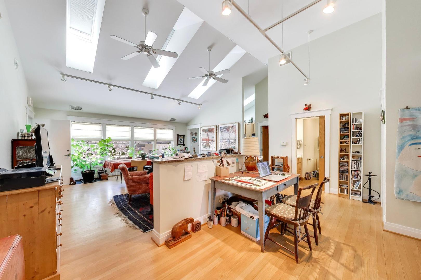 1132 Florence Avenue