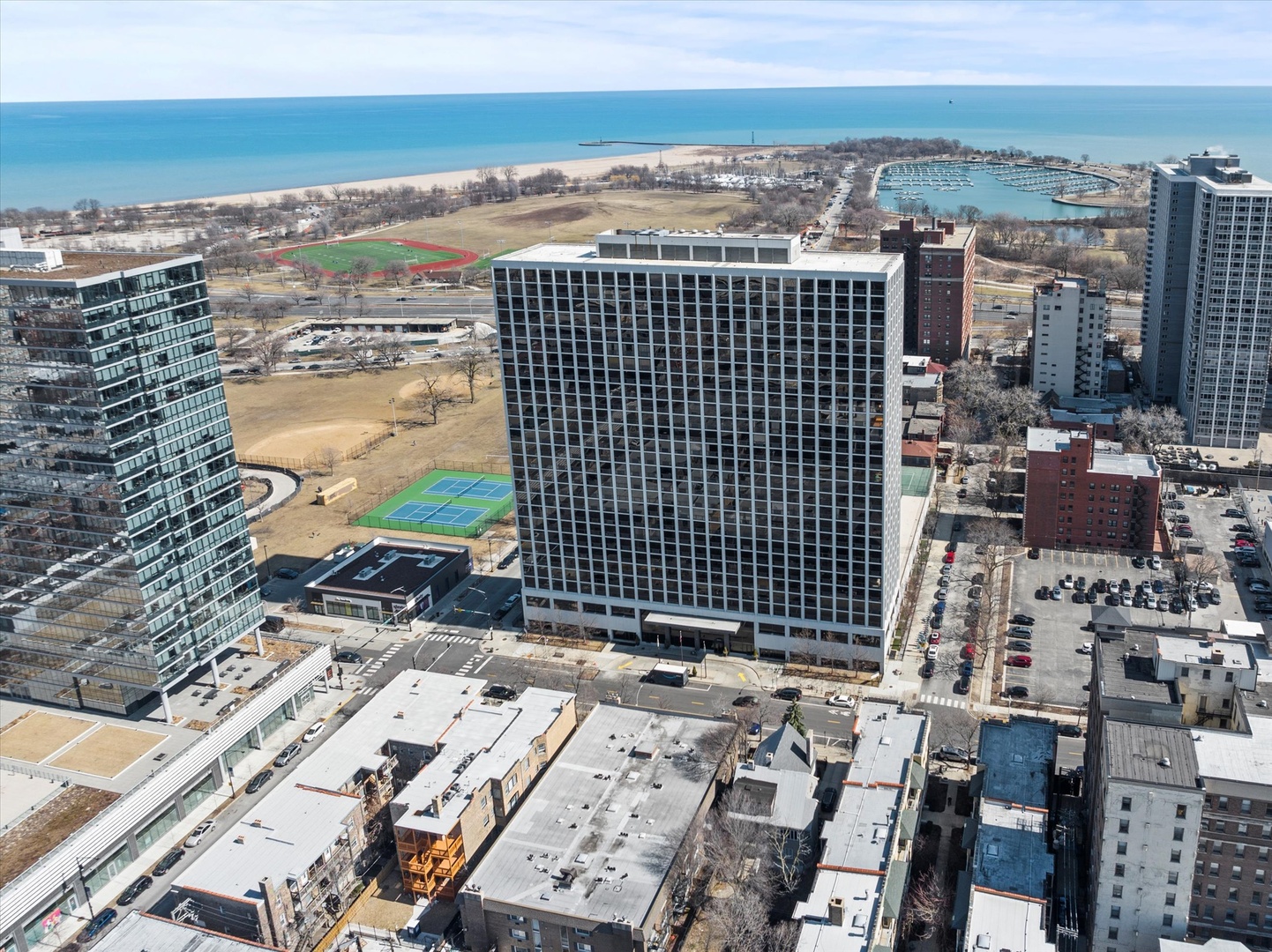 4343 N CLARENDON Avenue 2309