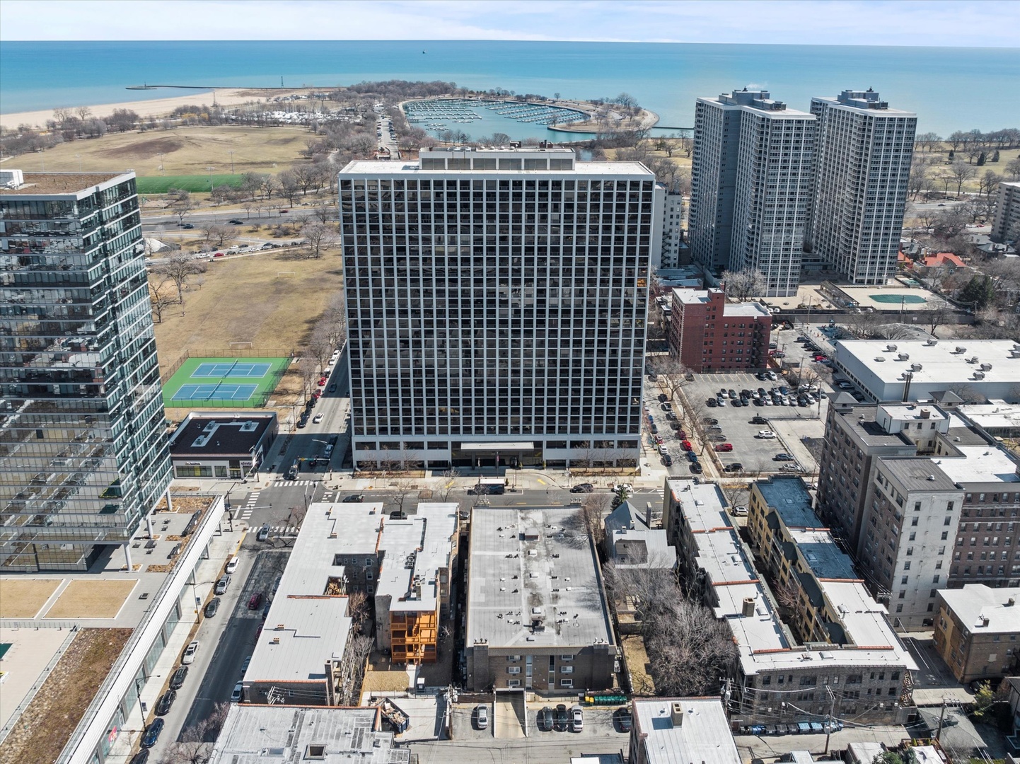 4343 N CLARENDON Avenue 2309
