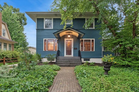 Photo of 1312 S 3rd Street, St. Charles, IL 60174 (MLS # 12755174)