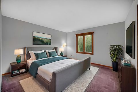 Tiny photo for 15860 W Thornapple Lane, Gurnee, IL 60031 (MLS # 12511385)