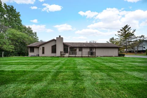 Tiny photo for 15860 W Thornapple Lane, Gurnee, IL 60031 (MLS # 12511385)