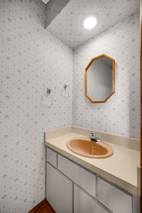 Tiny photo for 15860 W Thornapple Lane, Gurnee, IL 60031 (MLS # 12511385)