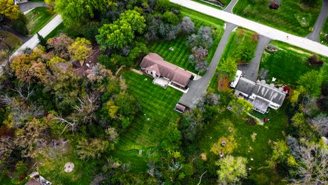 Tiny photo for 15860 W Thornapple Lane, Gurnee, IL 60031 (MLS # 12511385)