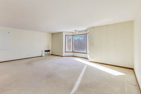 Tiny photo for 2400 Archbury Drive #2E, Park Ridge, IL 60068 (MLS # 12529869)