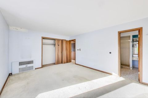 Tiny photo for 2400 Archbury Drive #2E, Park Ridge, IL 60068 (MLS # 12529869)