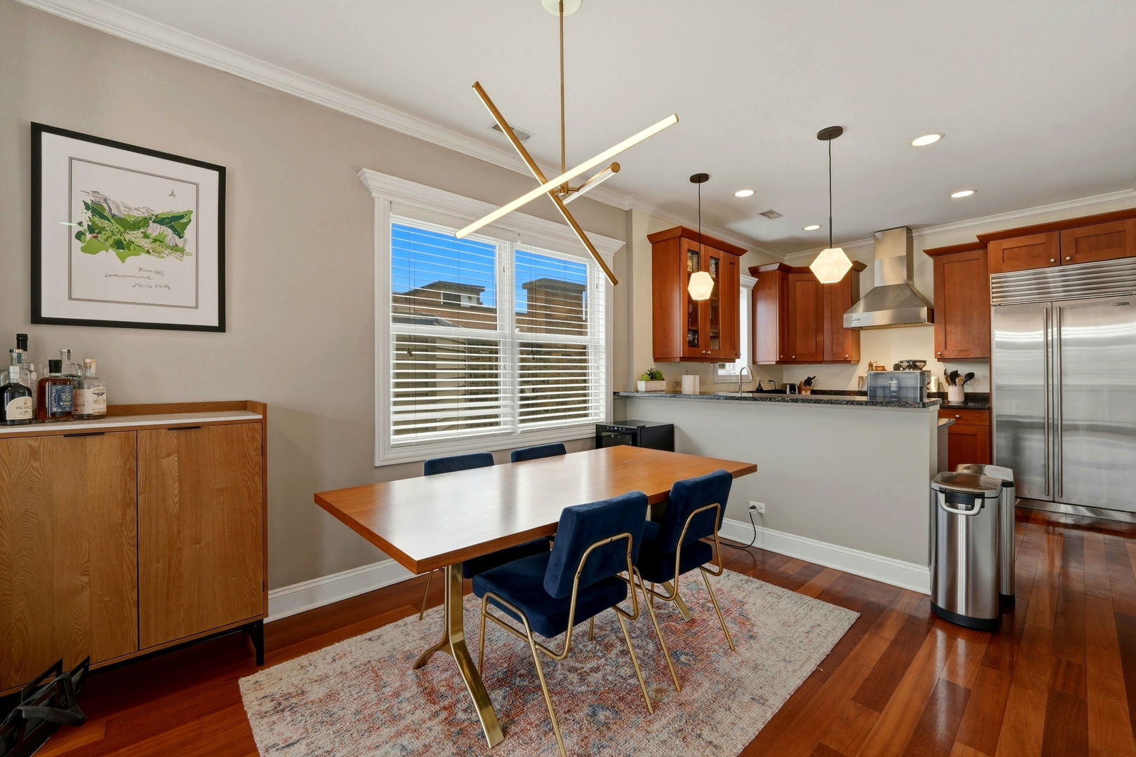 3537 N Reta Avenue 4