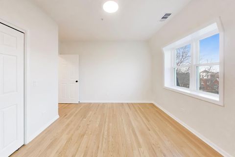 Tiny photo for 1688 Green Bay Road #404, Highland Park, IL 60035 (MLS # 12619467)