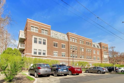 Tiny photo for 1688 Green Bay Road #404, Highland Park, IL 60035 (MLS # 12619467)