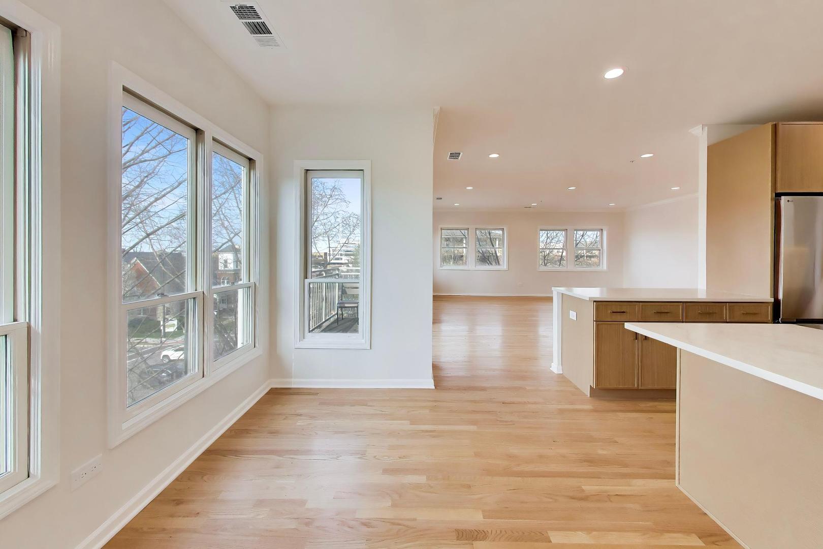 1688 Green Bay Road 404