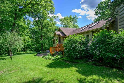 Tiny photo for 18 Colony Lane, Galena, IL 61036 (MLS # 12296967)