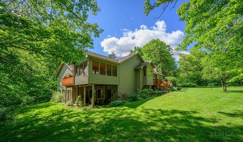 Tiny photo for 18 Colony Lane, Galena, IL 61036 (MLS # 12296967)