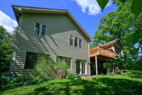 Tiny photo for 18 Colony Lane, Galena, IL 61036 (MLS # 12296967)