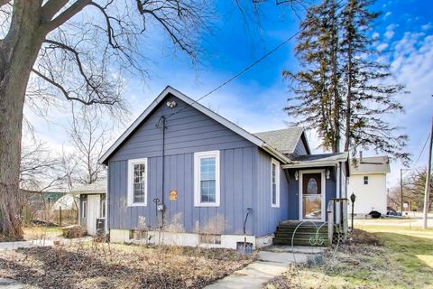 Tiny photo for 14895 W Russell Road, Zion, IL 60099 (MLS # 12580643)