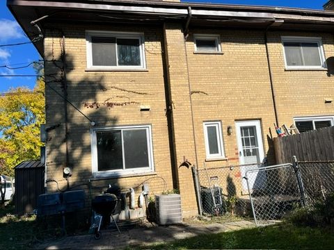 Tiny photo for 1908 Lee Street, Evanston, IL 60202 (MLS # 12531684)