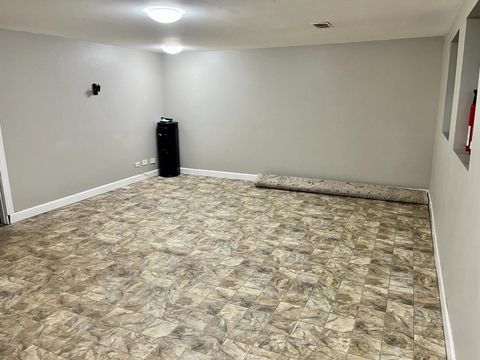 Tiny photo for 1908 Lee Street, Evanston, IL 60202 (MLS # 12531684)