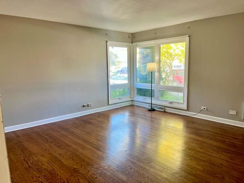 Tiny photo for 1908 Lee Street, Evanston, IL 60202 (MLS # 12531684)