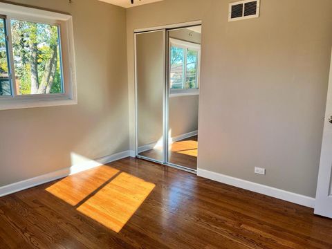 Tiny photo for 1908 Lee Street, Evanston, IL 60202 (MLS # 12531684)