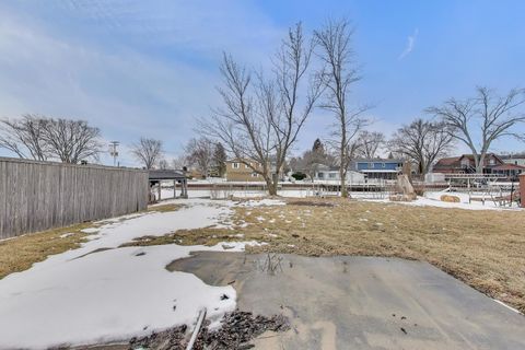 Tiny photo for 2907 Gregg Drive, McHenry, IL 60050 (MLS # 12542371)