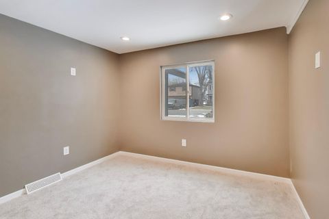 Tiny photo for 2907 Gregg Drive, McHenry, IL 60050 (MLS # 12542371)