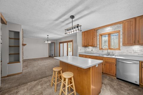 Tiny photo for 1430 Woodland Drive, Sherrard, IL 61281 (MLS # 12622359)