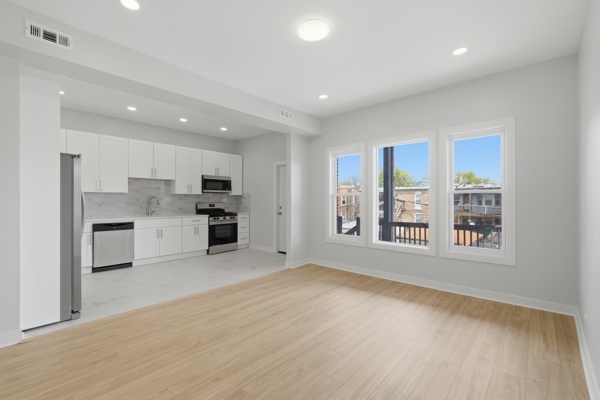 6139 S Saint Lawrence Avenue