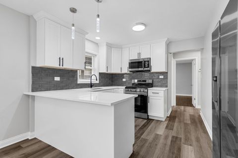 Tiny photo for 6037 S Mason Avenue, Chicago, IL 60638 (MLS # 12490980)