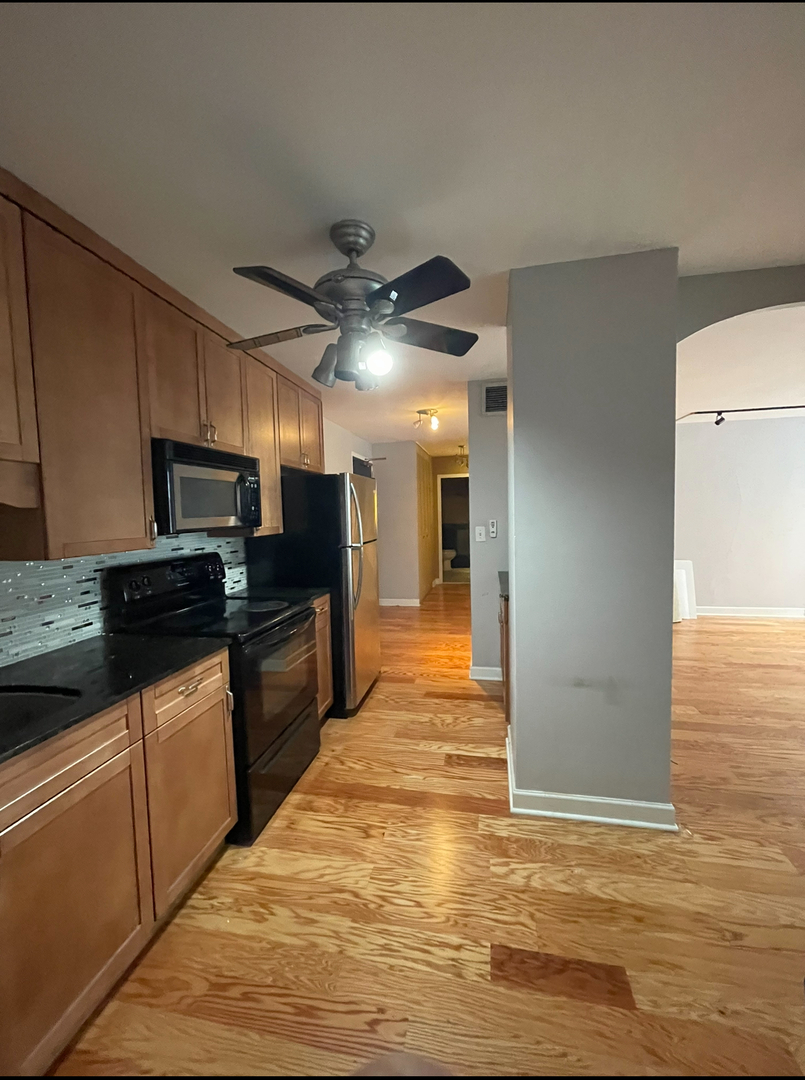 4250 N Marine Drive 1713