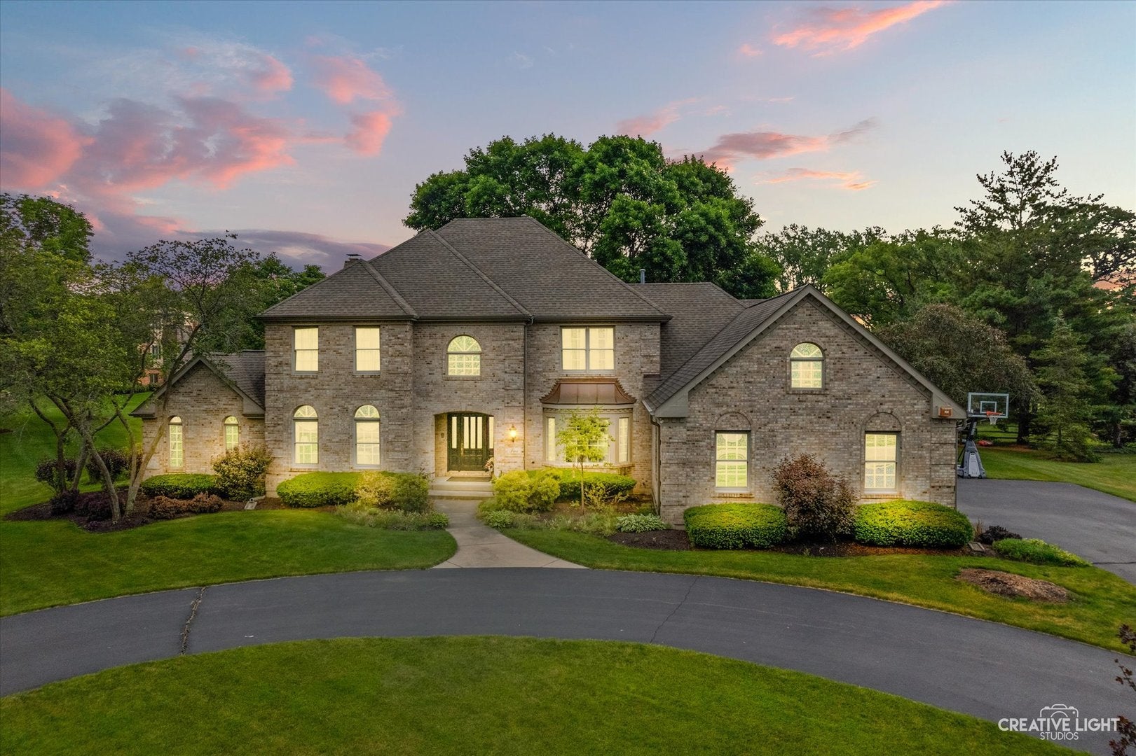 2 Buckingham Drive