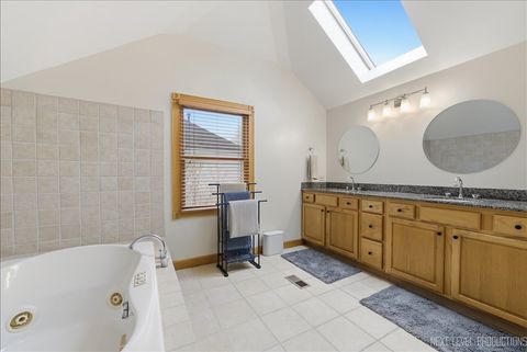 Tiny photo for 135 Westhaven Circle, Geneva, IL 60134 (MLS # 12621395)