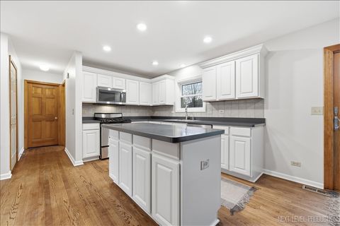 Tiny photo for 135 Westhaven Circle, Geneva, IL 60134 (MLS # 12621395)