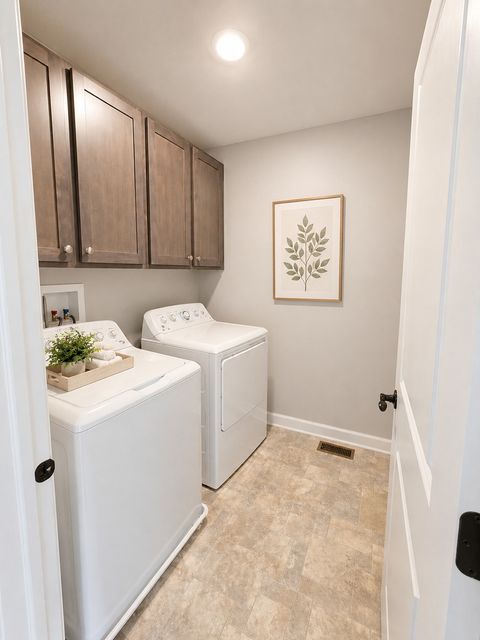 Tiny photo for 32000 Savannah Drive, Lakemoor, IL 60051 (MLS # 12655835)