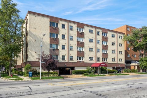 Photo of 7840 W North Avenue #3N, Elmwood Park, IL 60707 (MLS # 12722225)