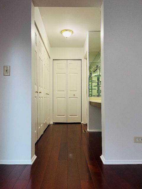 Tiny photo for 148 Longridge Drive, Bloomingdale, IL 60108 (MLS # 12482376)