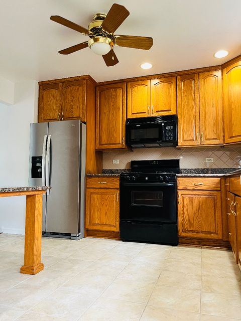 Tiny photo for 148 Longridge Drive, Bloomingdale, IL 60108 (MLS # 12482376)