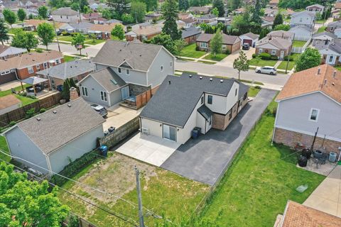 A home in Franklin Park