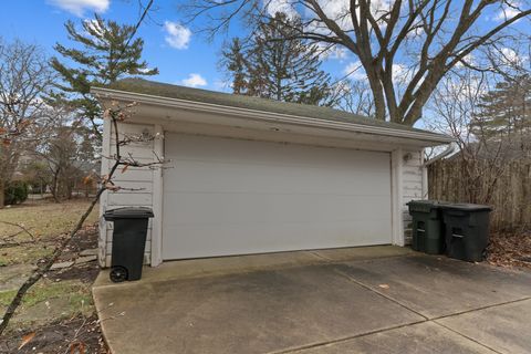 Tiny photo for 203 Park Avenue, Lake Forest, IL 60045 (MLS # 12538257)
