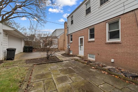 Tiny photo for 203 Park Avenue, Lake Forest, IL 60045 (MLS # 12538257)
