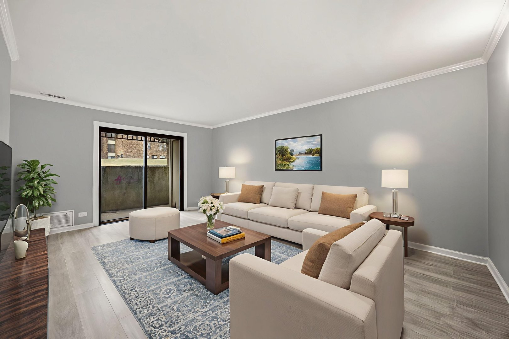 2208 Country Club Drive 6