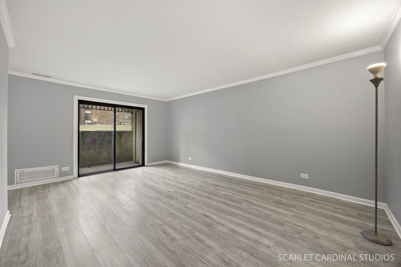 2208 Country Club Drive 6