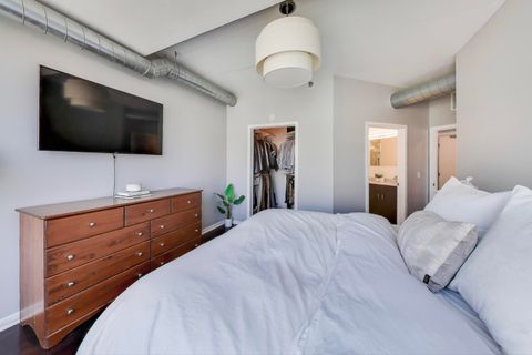 Tiny photo for 909 W Washington Boulevard #908, Chicago, IL 60607 (MLS # 12490548)