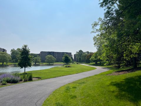 Tiny photo for 805 Leicester Road #320, Elk Grove Village, IL 60007 (MLS # 12525491)