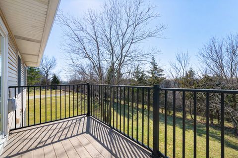 Tiny photo for 7000 Sussex Court #204, Woodridge, IL 60517 (MLS # 12586767)