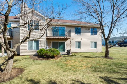 Tiny photo for 7000 Sussex Court #204, Woodridge, IL 60517 (MLS # 12586767)