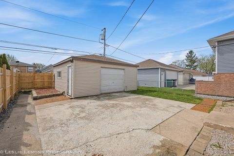 Tiny photo for 2919 W 101ST Place, Evergreen Park, IL 60805 (MLS # 12591273)