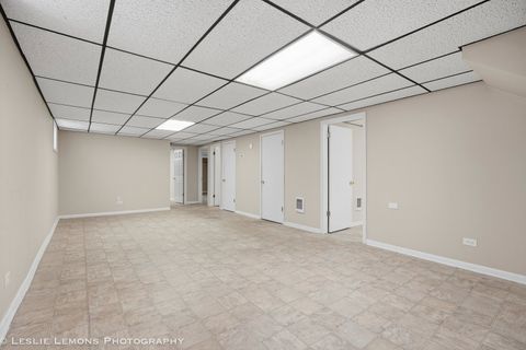 Tiny photo for 2919 W 101ST Place, Evergreen Park, IL 60805 (MLS # 12591273)