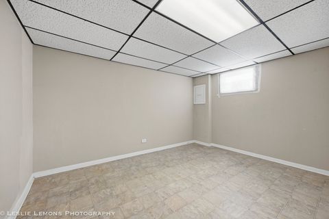 Tiny photo for 2919 W 101ST Place, Evergreen Park, IL 60805 (MLS # 12591273)