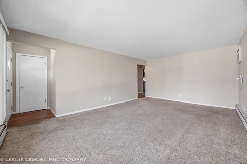 Tiny photo for 2919 W 101ST Place, Evergreen Park, IL 60805 (MLS # 12591273)