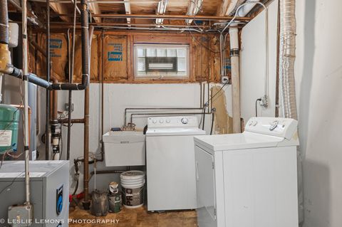 Tiny photo for 2919 W 101ST Place, Evergreen Park, IL 60805 (MLS # 12591273)