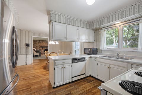 Tiny photo for 1567 Orth Drive, Wheaton, IL 60189 (MLS # 12739274)